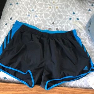 Women’s xl shorts, no drawstring.